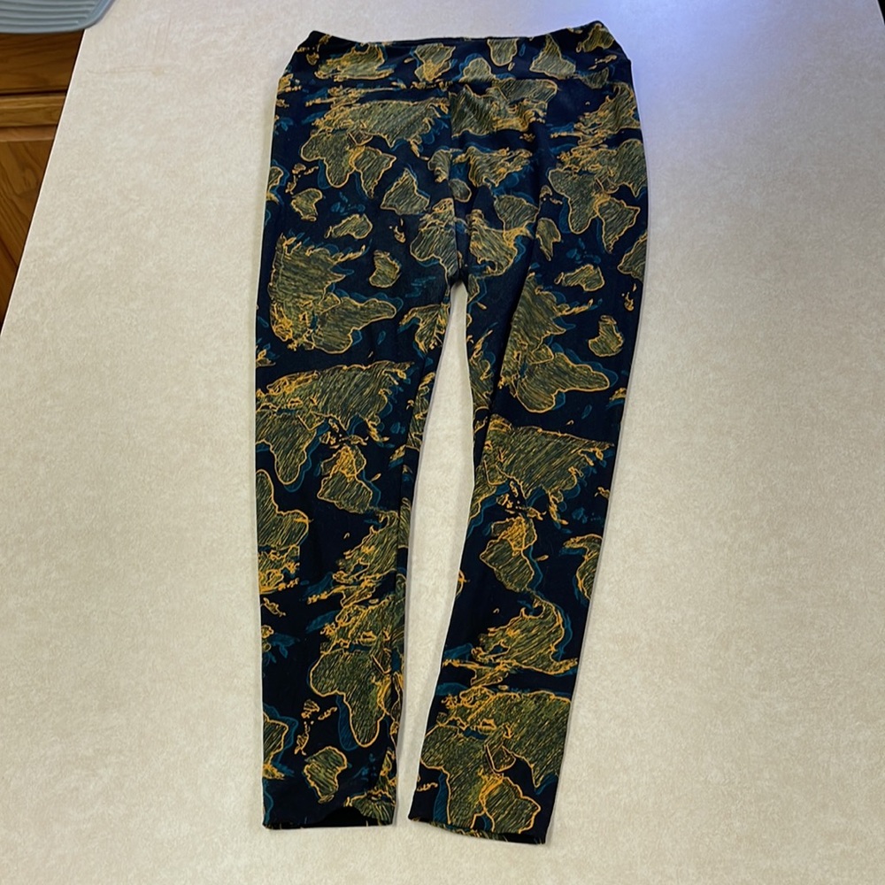 Global print leggings